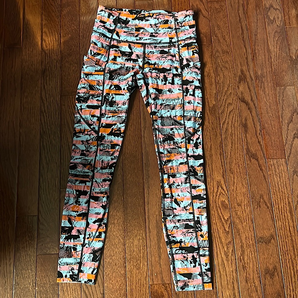 Lululemon Speed Up Crop *21” Colourful Printed Leggings Size 2